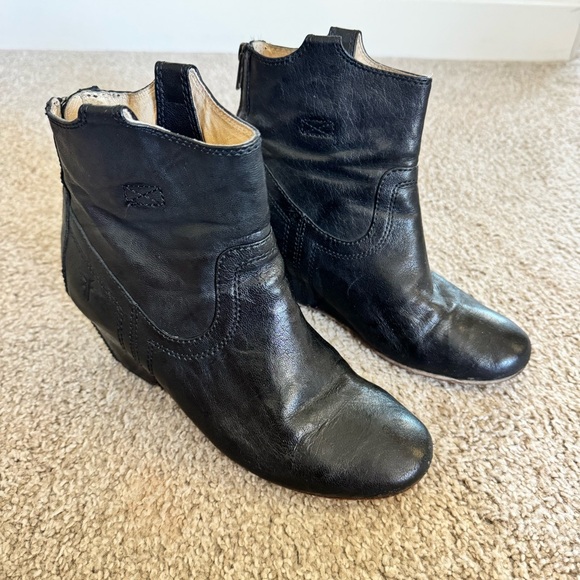 Frye Carson Wedge Black Leather Ankle Bootie - Picture 1 of 13